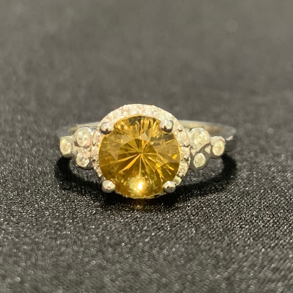 Yellow Round Cut Ring